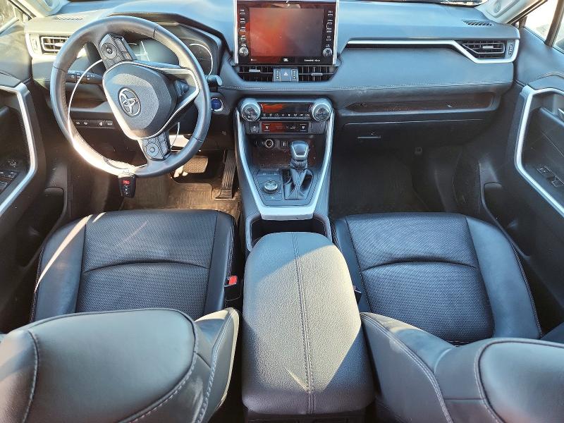 Photo 8 from auction – 2022 TOYOTA RAV4 with VIN 4T3D6RFV4NU094216