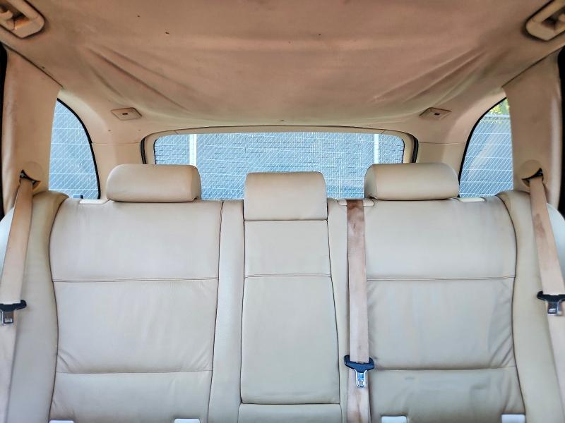 Photo 10 from auction – 2004 BMW X5 with VIN 5UXFA13584LU27594
