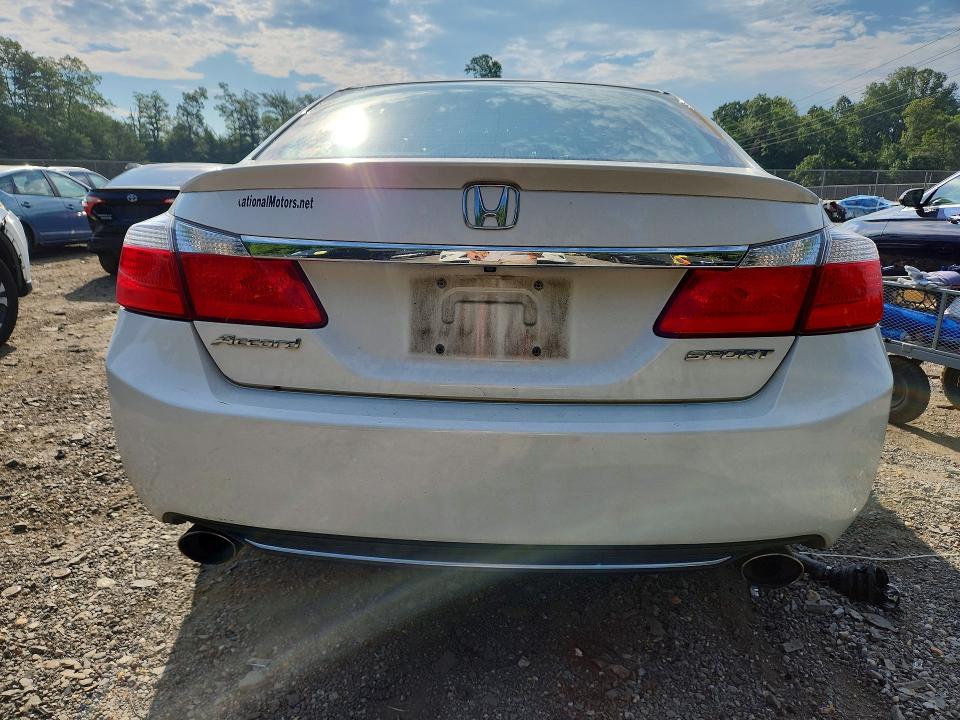 Photo 6 from auction – 2014 HONDA ACCORD with VIN 1HGCR2F50EA278577