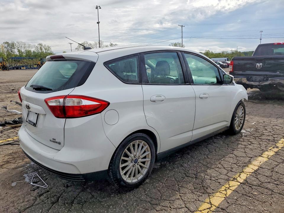 صورة رقم 3 من المزاد - 2015 FORD C-MAX مع VIN 1FADP5AU0FL115044