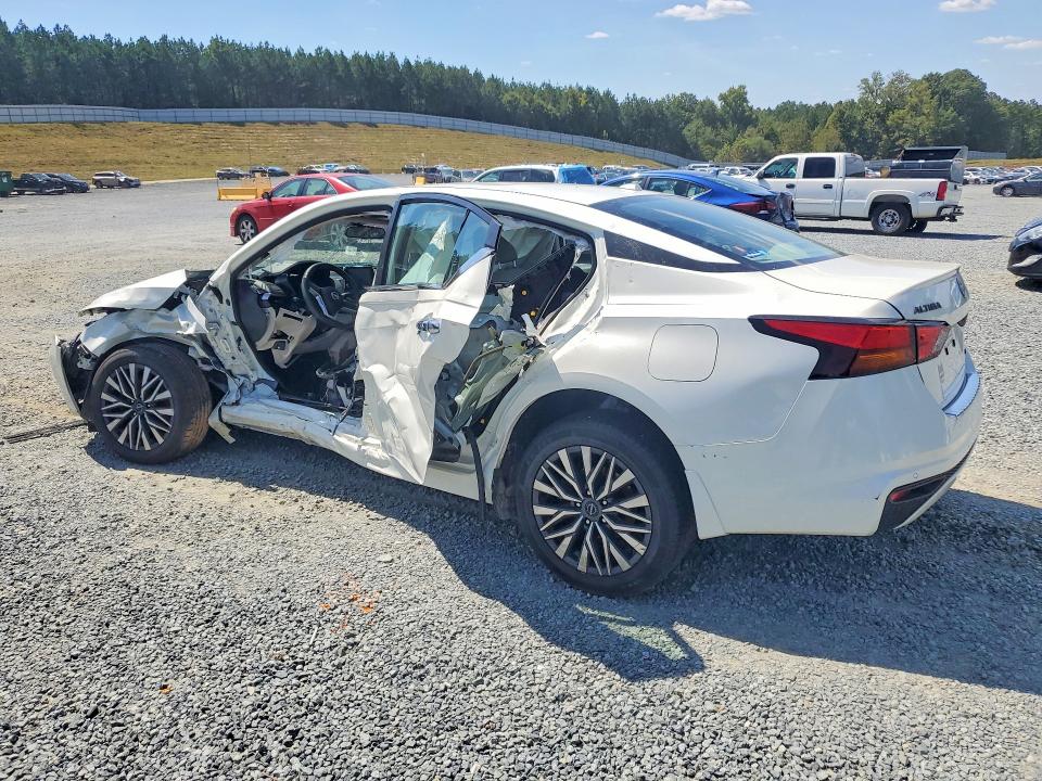 Снимка 2 от търг – 2023 NISSAN ALTIMA с VIN 1N4BL4DW4PN301217