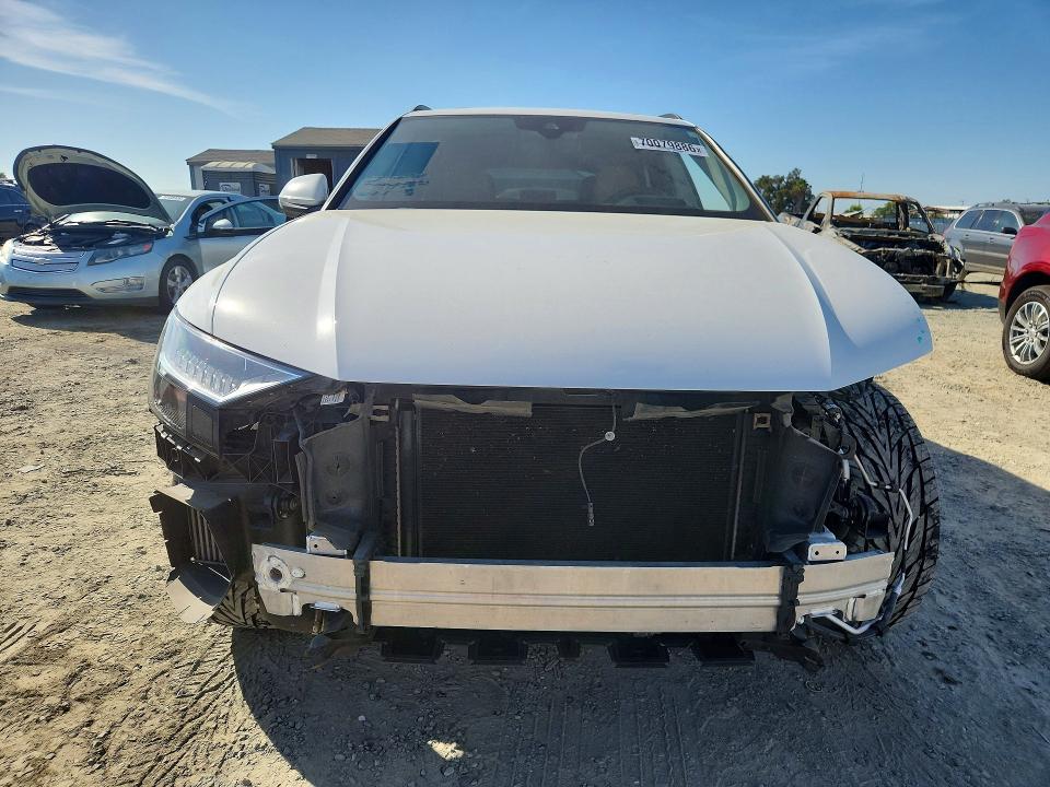 Снимка 5 от търг – 2019 AUDI Q8 с VIN WA1FVAF14KD028634