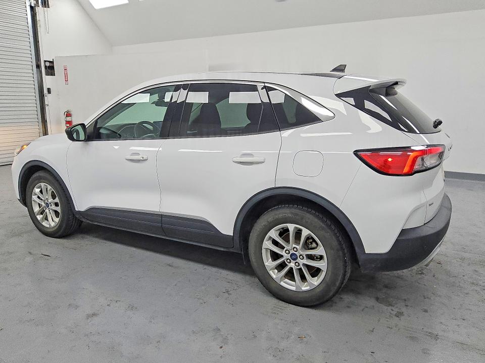 Photo 2 from auction – 2022 FORD ESCAPE with VIN 1FMCU0G65NUB30721