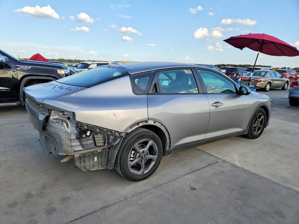 Снимка 3 от търг – 2025 KIA K4 с VIN 3KPFT4DEXSE028185