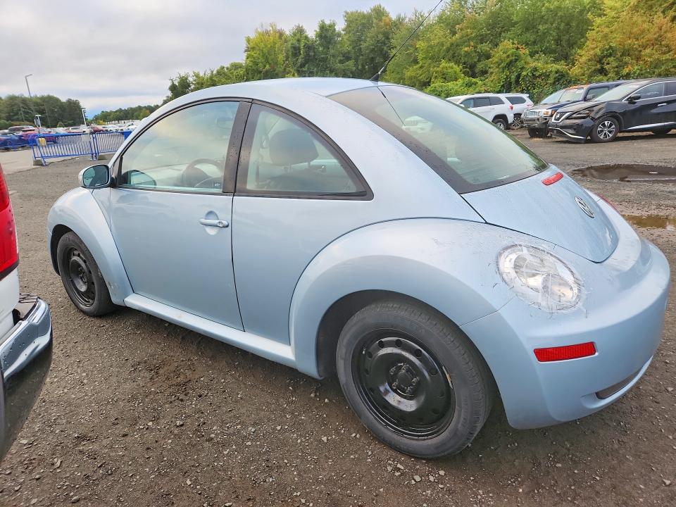 Снимка 2 от търг – 2010 VOLKSWAGEN NEW BEETLE с VIN 3VWPW3AG6AM010666