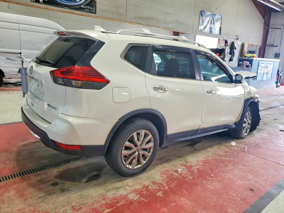 Photo 3 from auction – 2017 NISSAN ROGUE with VIN 5N1AT2MV2HC813567