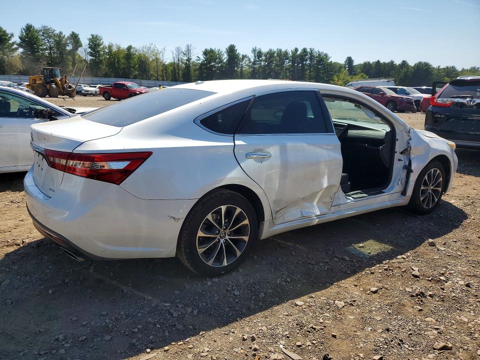 Photo 3 from auction – 2017 TOYOTA AVALON with VIN 4T1BK1EB0HU245822