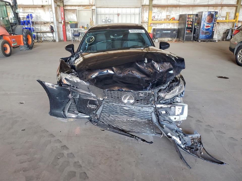 Photo 5 from auction – 2019 LEXUS IS with VIN JTHCZ1D27K5017080