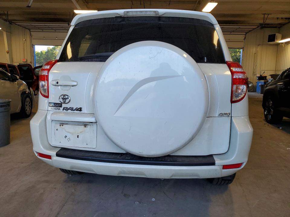 Photo 6 from auction – 2009 TOYOTA RAV4 with VIN JTMBF31V895014585