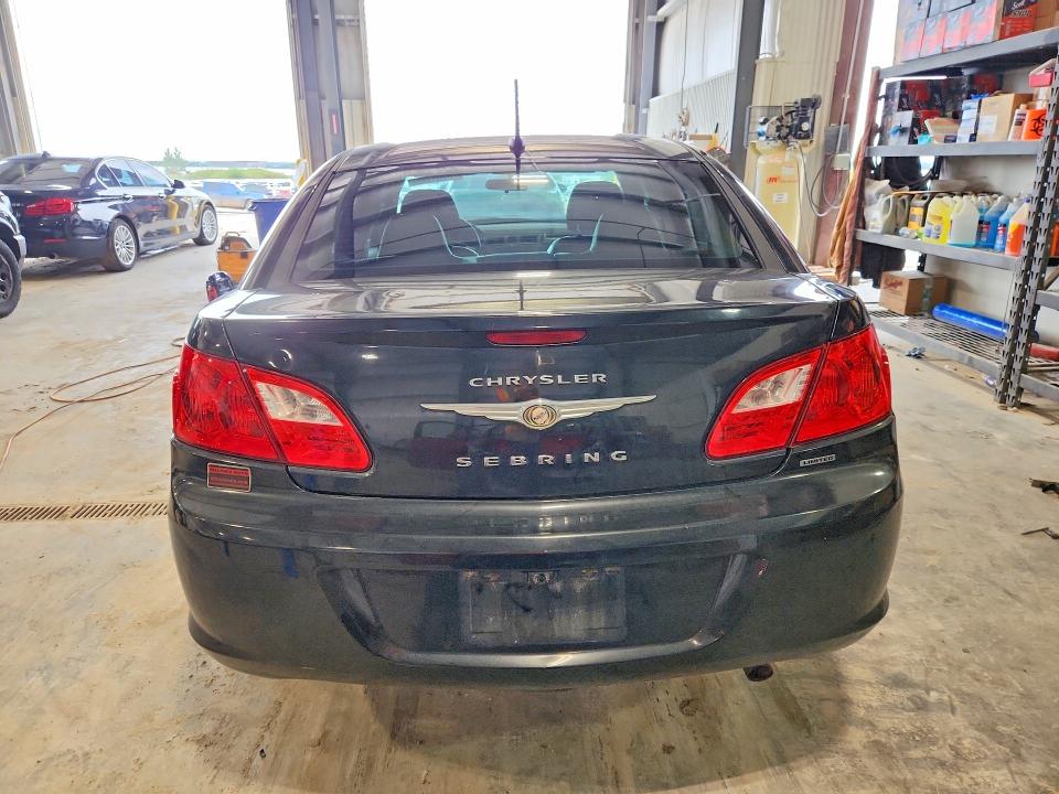 Фото 6 с аукциона – 2010 CHRYSLER SEBRING с VIN 1C3CC5FB2AN158696