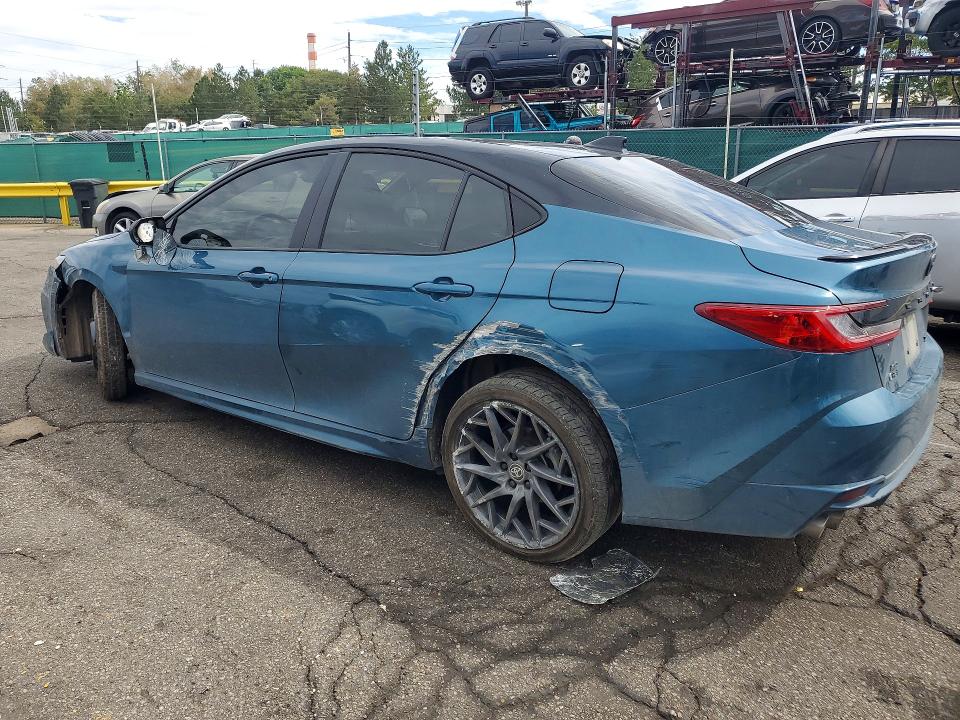 صورة رقم 2 من المزاد - 2026 TOYOTA CAMRY مع VIN 4T1DBADK4TU040667