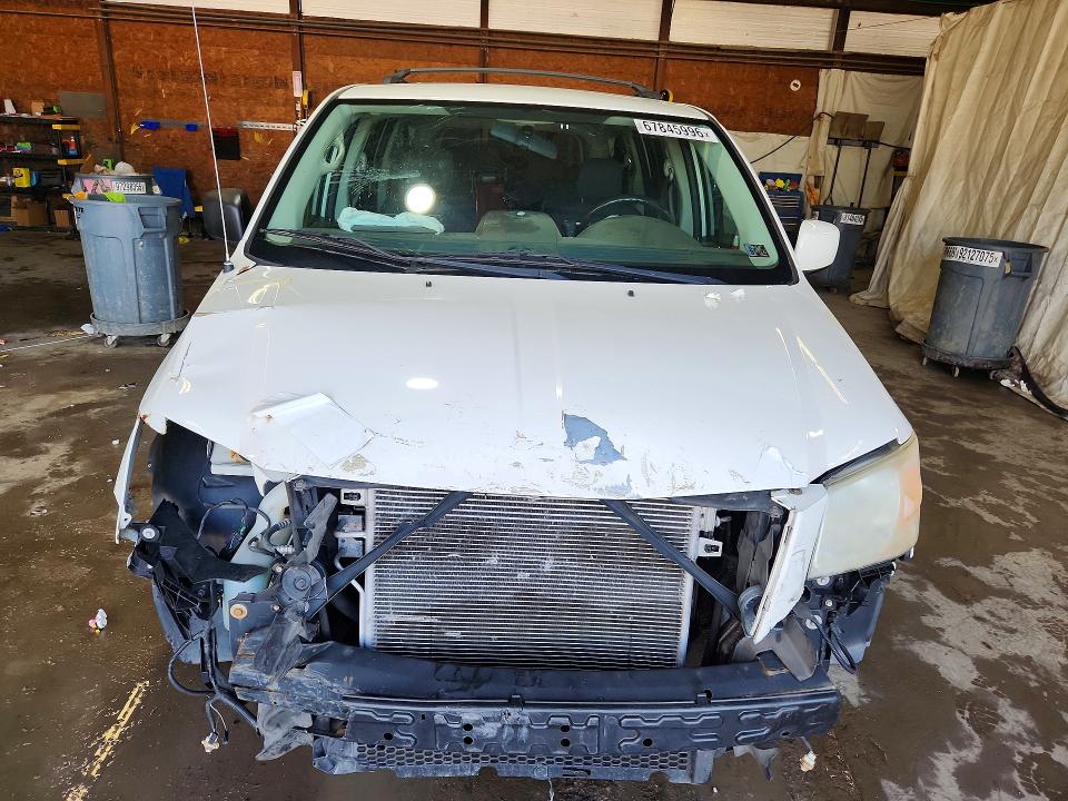 Photo 5 from auction – 2010 DODGE GRAND CARAVAN with VIN 2D4RN5D11AR211579