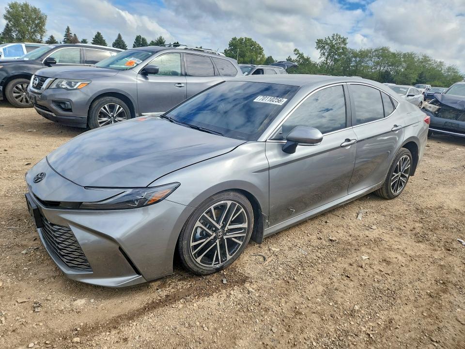 TOYOTA CAMRY 2026 с VIN 4T1DAACK7TU297018 - Снимка от търг