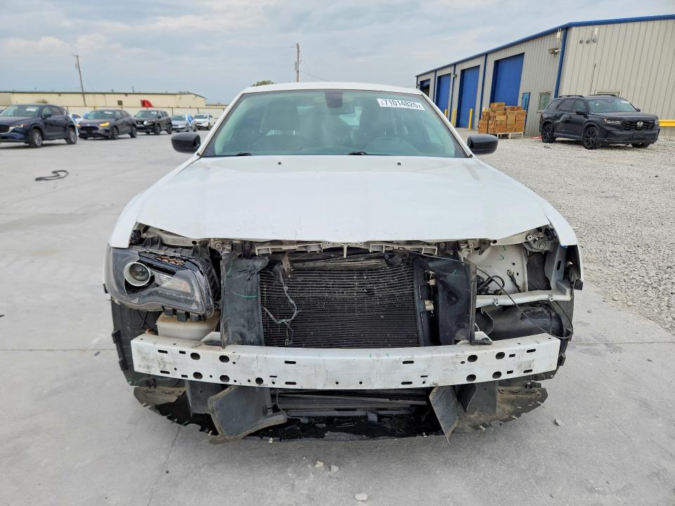 Zdjęcie 5 z aukcji – 2019 CHRYSLER 300 z VIN 2C3CCAAG3KH746208
