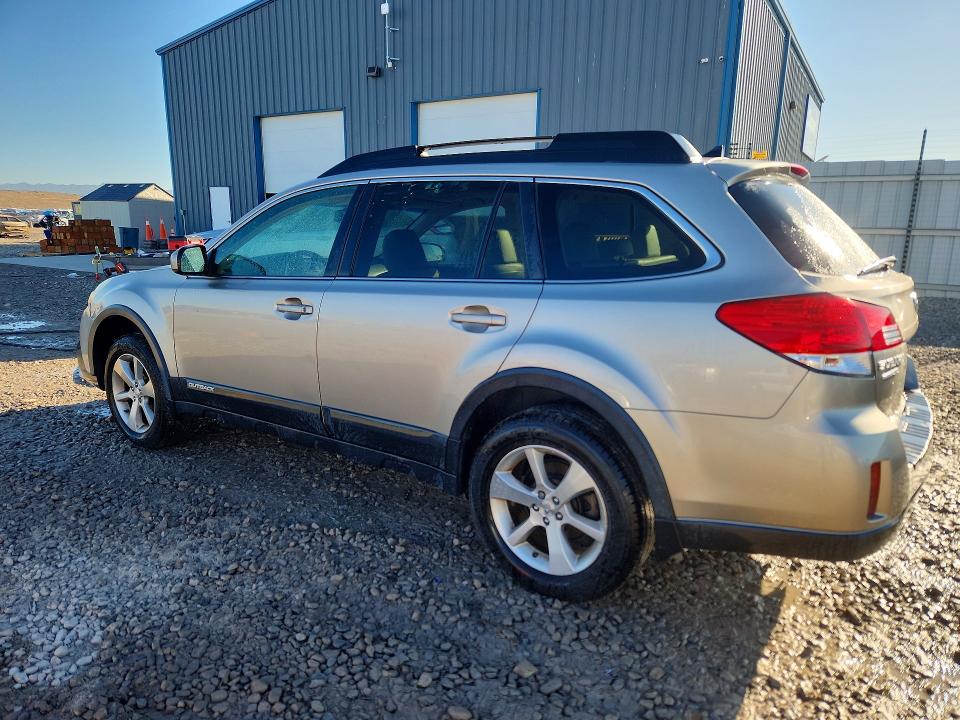 Снимка 2 от търг – 2014 SUBARU OUTBACK с VIN 4S4BRBLCXE3267289