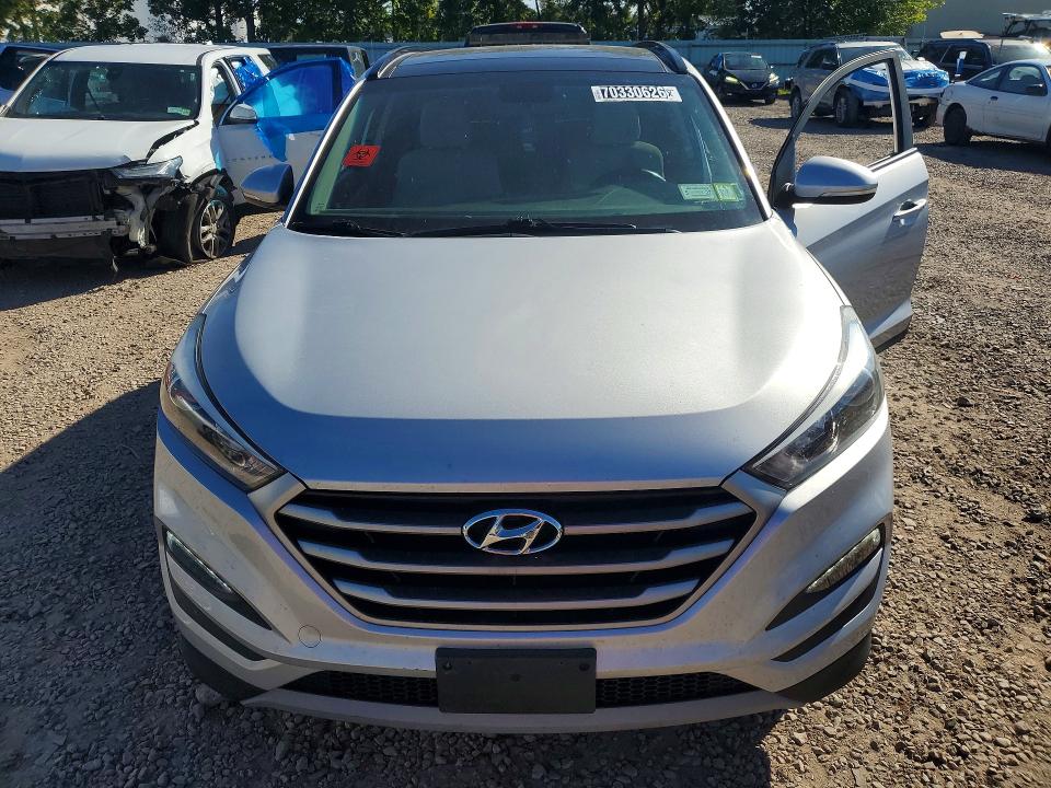 Снимка 5 от търг – 2018 HYUNDAI TUCSON с VIN KM8J3CA25JU730828