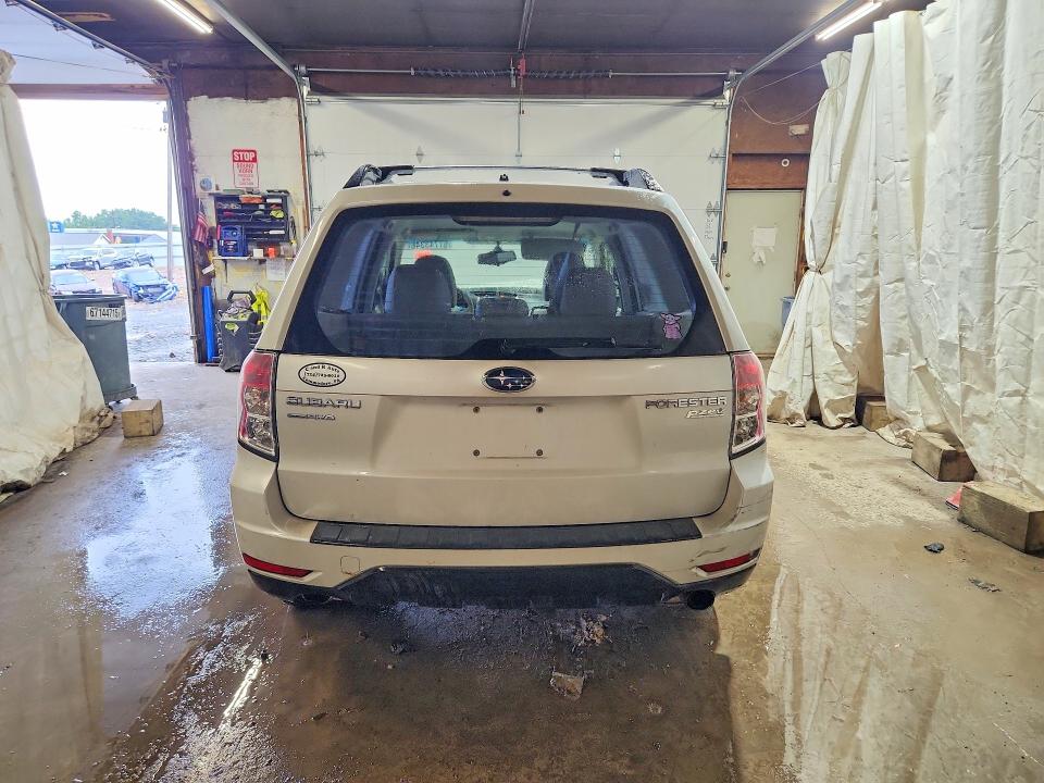 Photo 6 from auction – 2011 SUBARU FORESTER with VIN JF2SHABC3BH712071