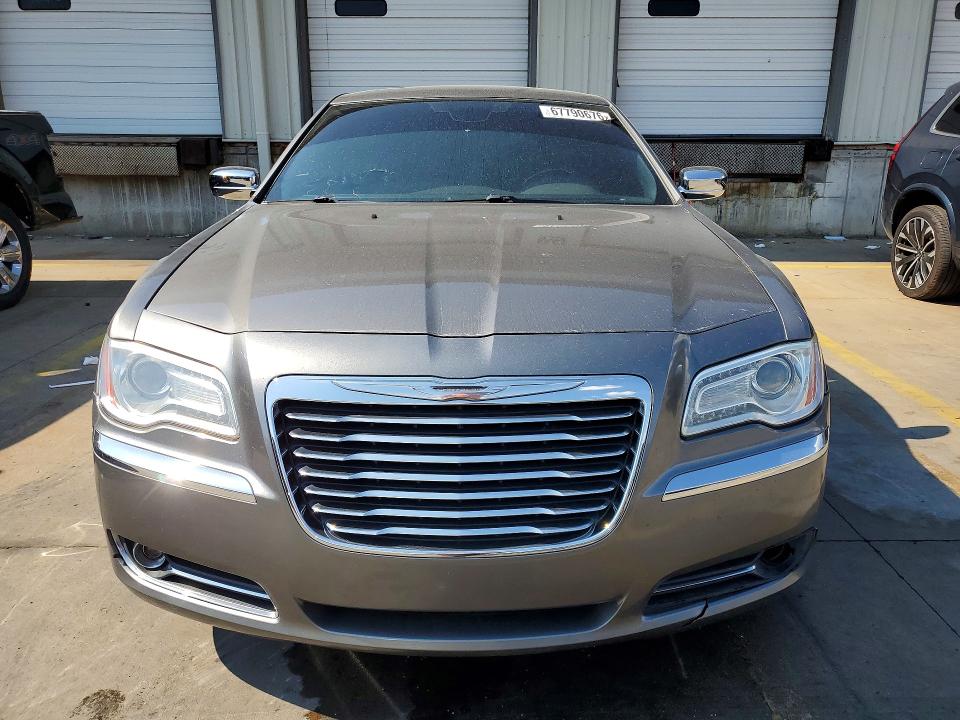 Photo 5 from auction – 2012 CHRYSLER 300C with VIN 2C3CCAET5CH108468