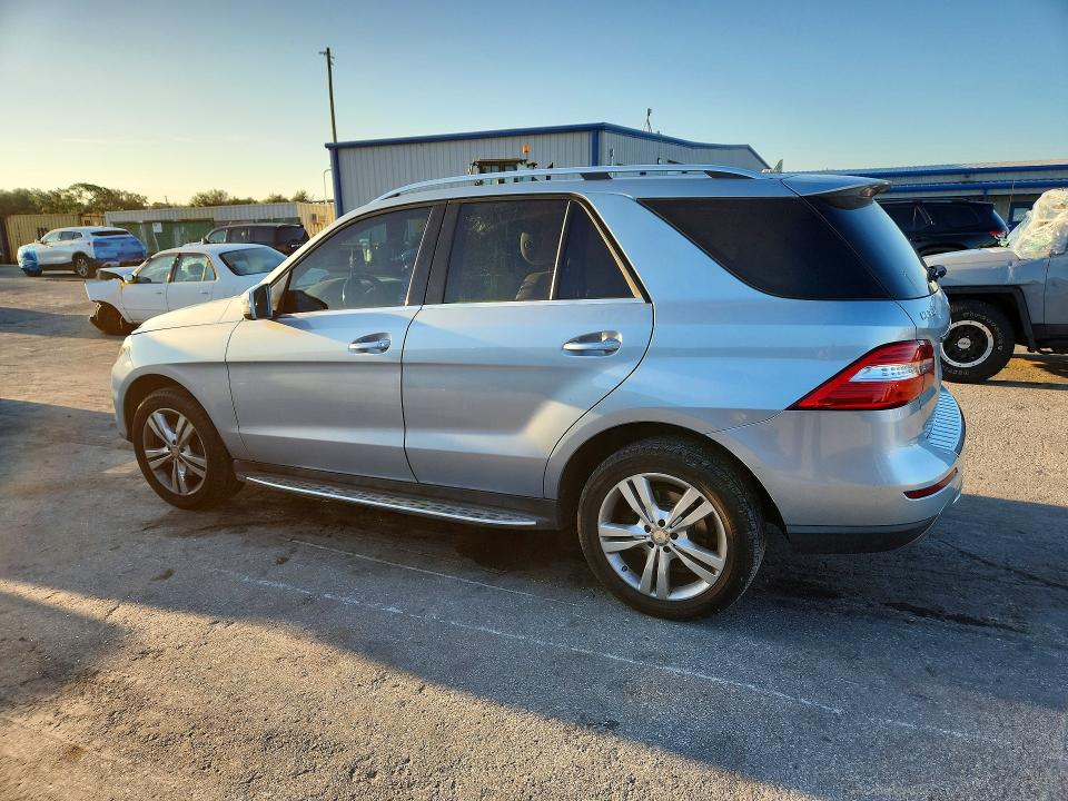 Photo 2 from auction – 2015 MERCEDES-BENZ ML with VIN 4JGDA5JB1FA586296
