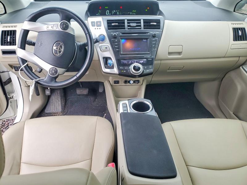 Photo 8 from auction – 2013 TOYOTA PRIUS V with VIN JTDZN3EU7D3191233