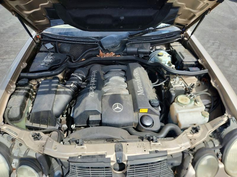 Фото 11 с аукциона – 2001 MERCEDES-BENZ E с VIN WDBJF70J61B185647