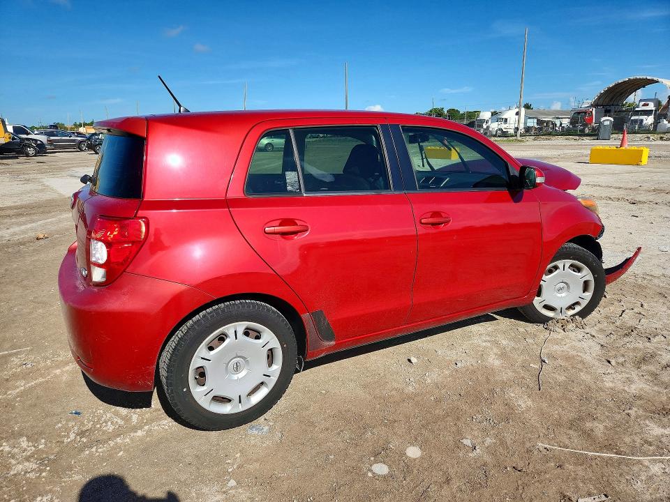 Zdjęcie 3 z aukcji – 2013 SCION XD z VIN JTKKUPB49D1036137