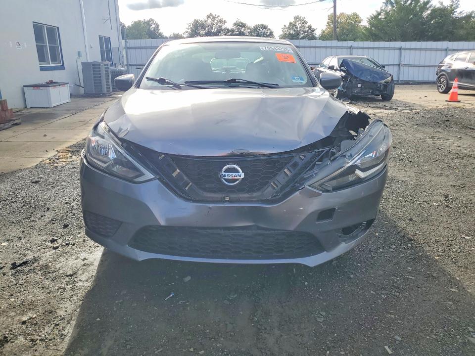 Снимка 5 от търг – 2016 NISSAN SENTRA с VIN 3N1AB7AP1GY303181