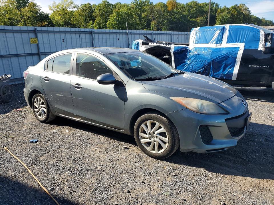 Foto 4 de la subasta – 2012 MAZDA 3 con VIN JM1BL1V82C1541554