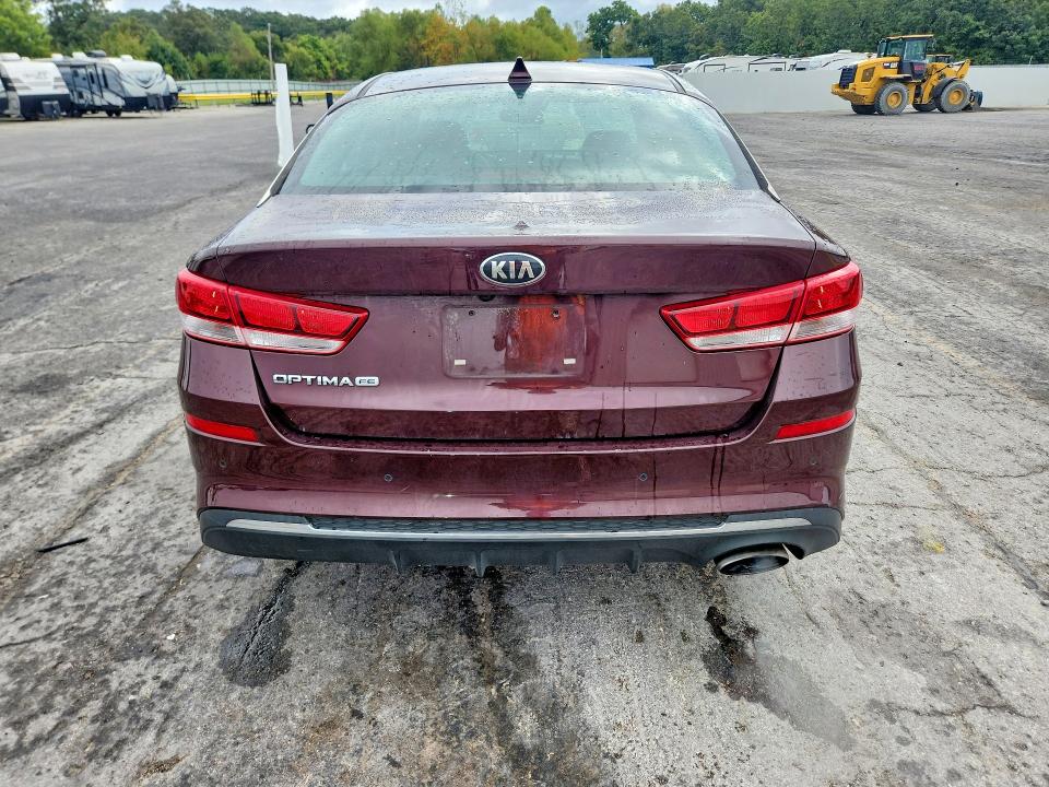 Photo 6 from auction – 2019 KIA OPTIMA with VIN 5XXGT4L35KG332312