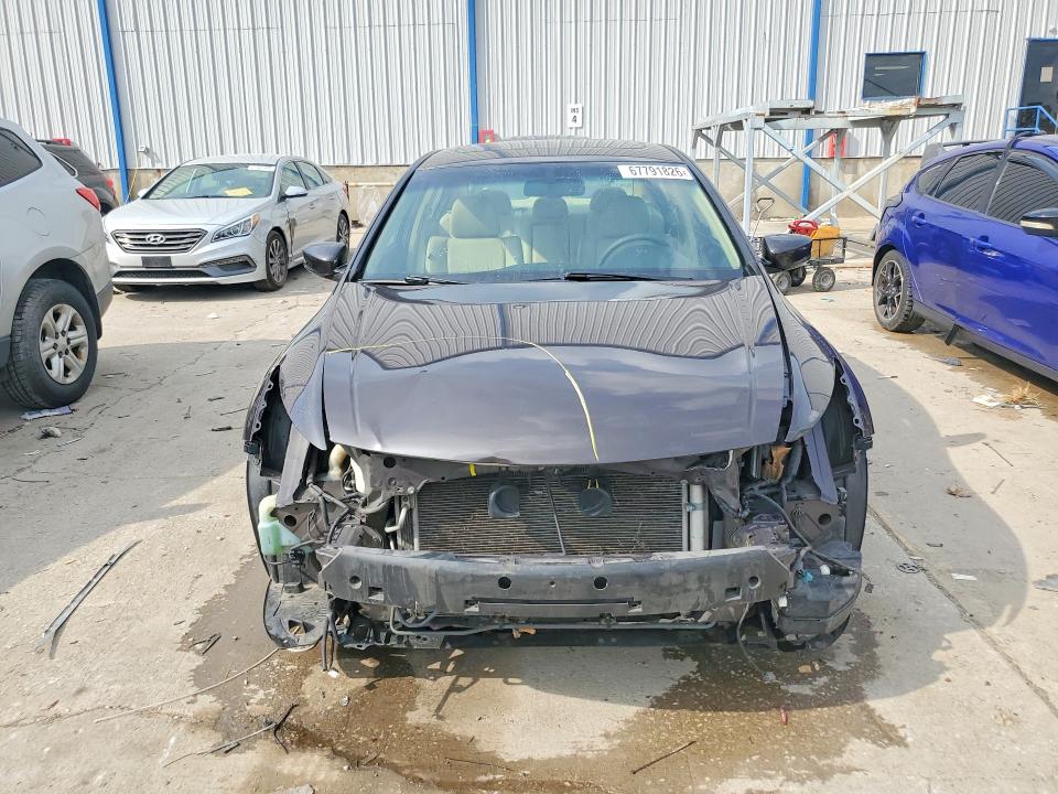 Photo 5 from auction – 2011 HONDA ACCORD with VIN 1HGCP3F83BA017025
