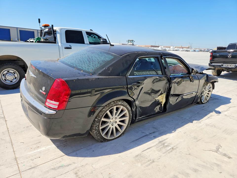Фото 3 с аукциона – 2008 CHRYSLER 300C с VIN 2C3LA63H38H305986