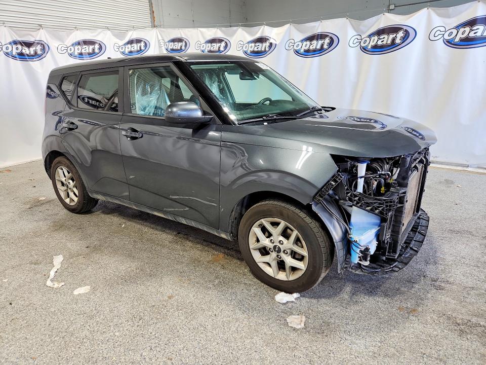 Photo 4 from auction – 2023 KIA SOUL with VIN KNDJ23AU3P7883580