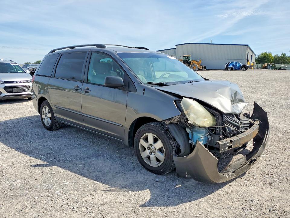 Photo 4 from auction – 2004 TOYOTA SIENNA with VIN 5TDZA23C34S185055