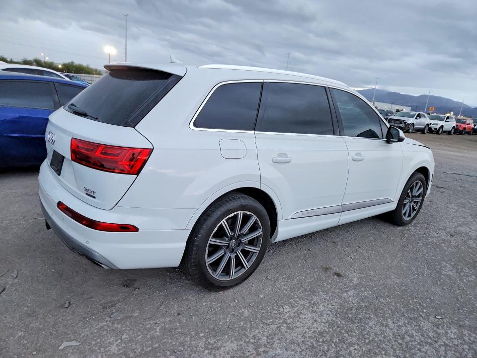صورة رقم 3 من المزاد - 2017 AUDI Q7 مع VIN WA1LAAF73HD057053