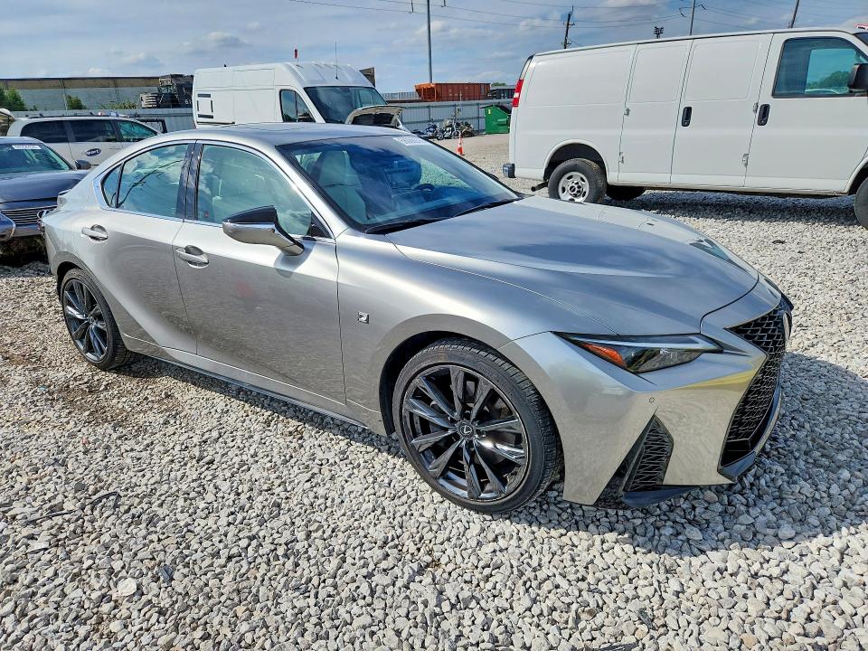 Photo 4 from auction – 2023 LEXUS IS with VIN JTHGZ1E22P5029919