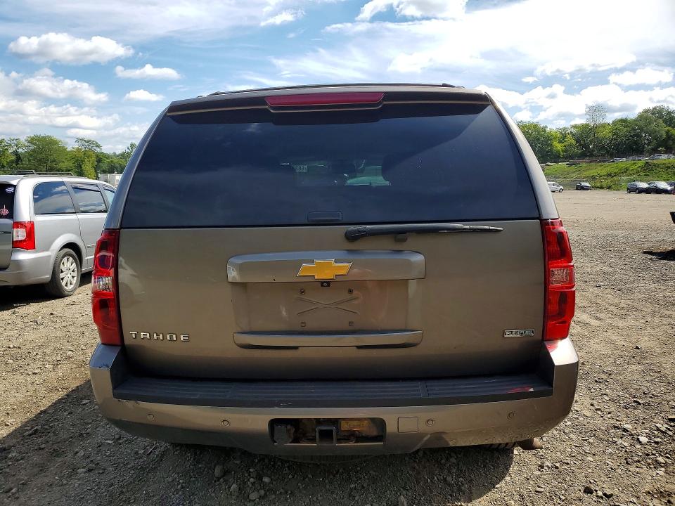 Photo 6 from auction – 2012 CHEVROLET TAHOE with VIN 1GNSKAE02CR226128
