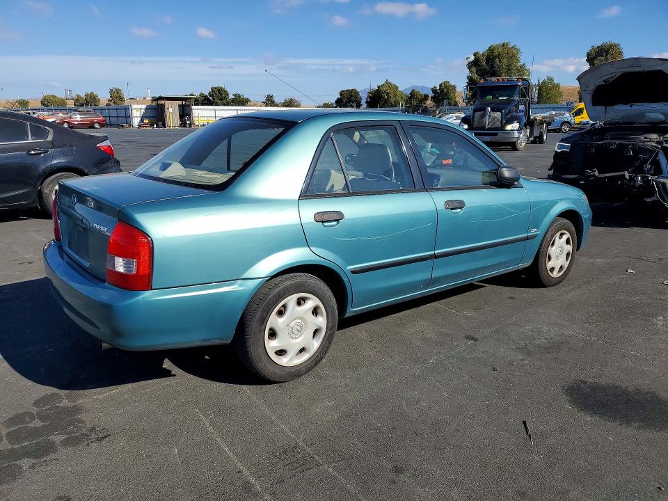 صورة رقم 3 من المزاد - 2001 MAZDA PROTEGE مع VIN JM1BJ222810440405