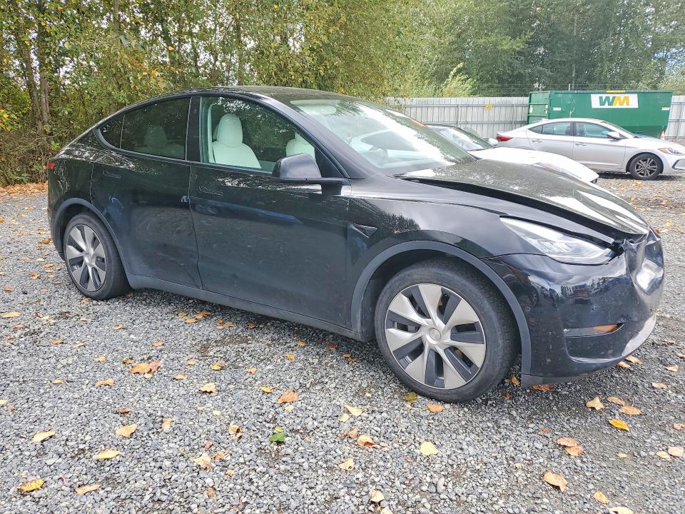 Photo 4 from auction – 2021 TESLA MODEL Y with VIN 5YJYGDEE2MF130847