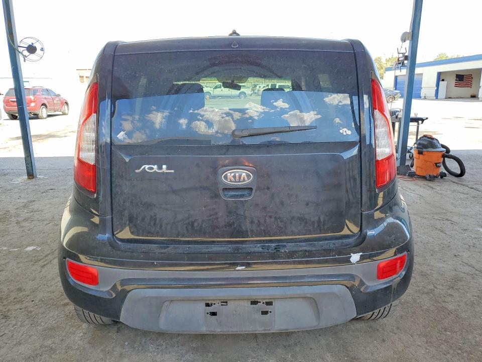 Photo 6 from auction – 2012 KIA SOUL with VIN KNDJT2A67C7742837