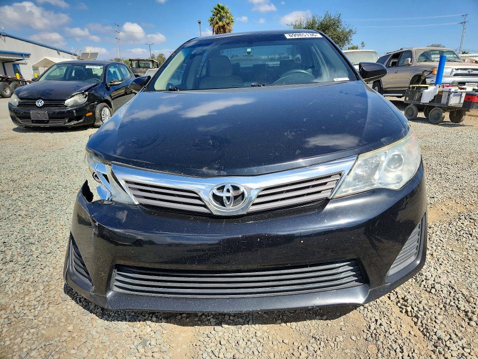 Снимка 5 от търг – 2014 TOYOTA CAMRY с VIN 4T1BF1FK2EU862377