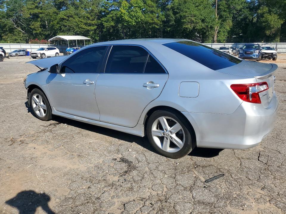 Снимка 2 от търг – 2013 TOYOTA CAMRY с VIN 4T1BF1FK6DU238578