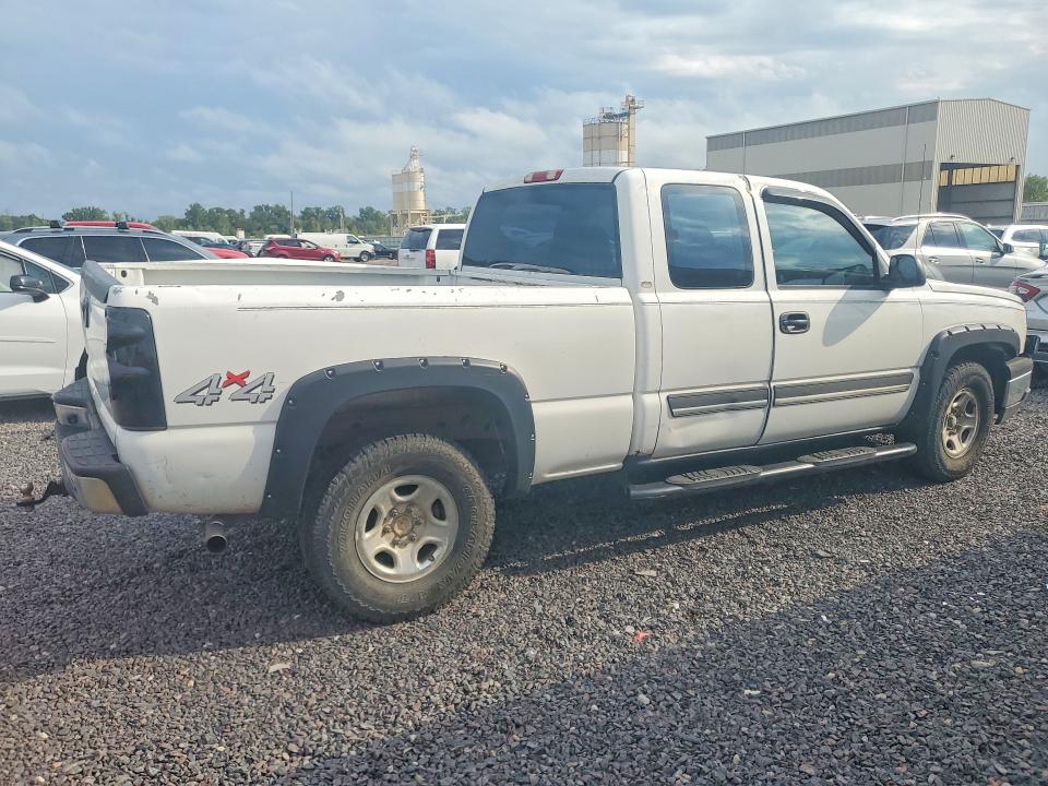 Photo 3 from auction – 2004 CHEVROLET SILVERADO with VIN 2GCEK19T741279749