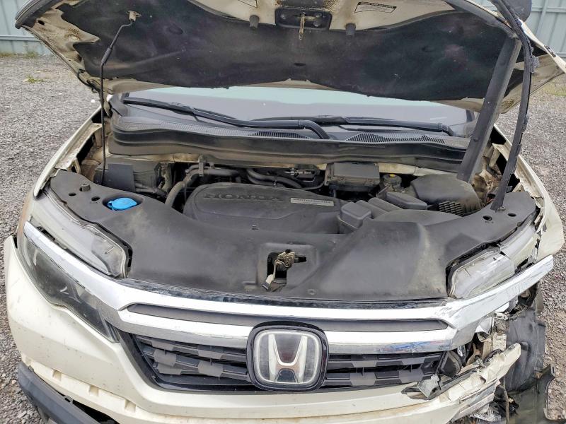 Снимка 11 от търг – 2017 HONDA RIDGELINE с VIN 5FPYK3F77HB503709