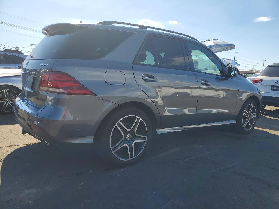 Снимка 3 от търг – 2018 MERCEDES-BENZ GLE с VIN 4JGDA6DB8JA998869