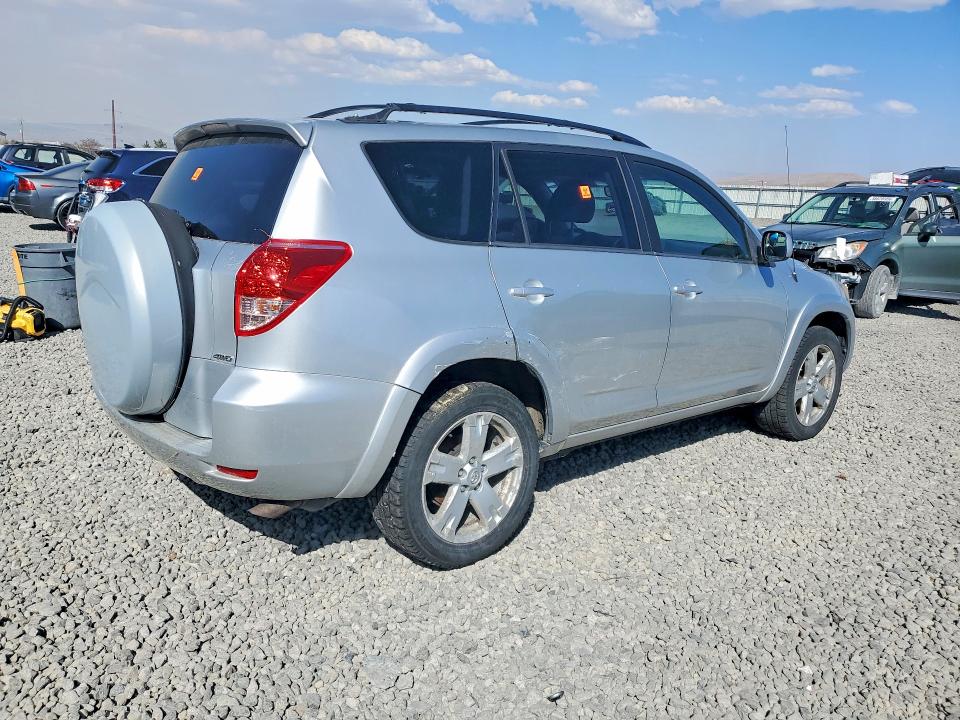 Photo 3 from auction – 2007 TOYOTA RAV4 with VIN JTMBK32V475016454