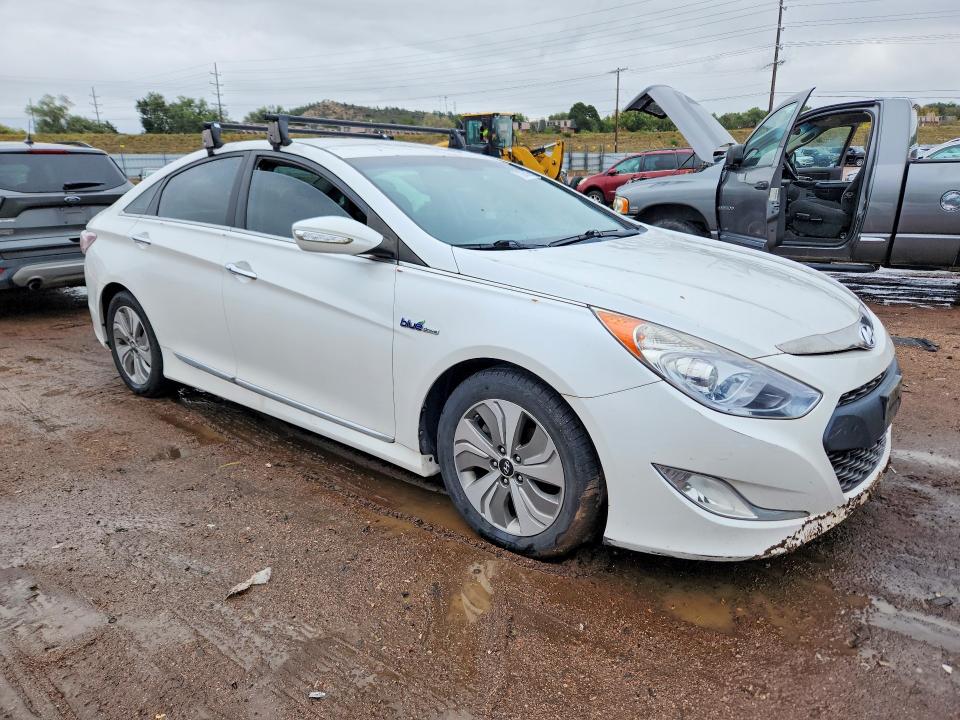 صورة رقم 4 من المزاد - 2013 HYUNDAI SONATA مع VIN KMHEC4A44DA101530