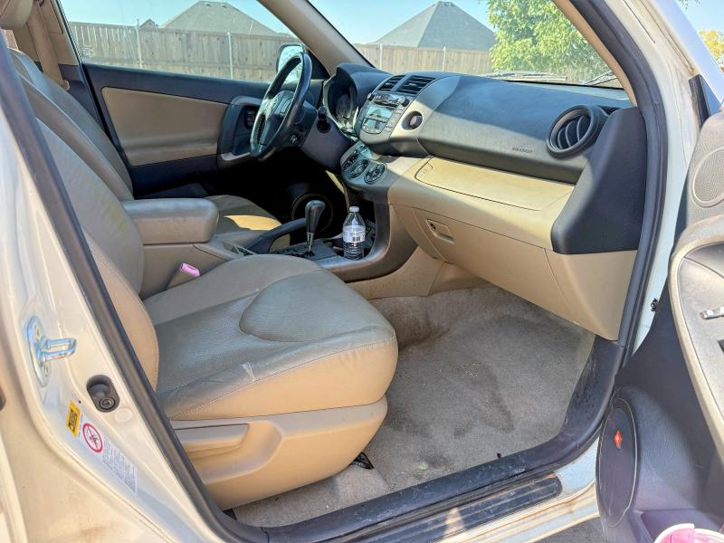 Photo 5 from auction – 2009 TOYOTA RAV4 with VIN JTMZK31V795025183