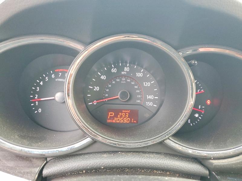Photo 9 from auction – 2013 KIA SORENTO with VIN 5XYKTDA63DG345520