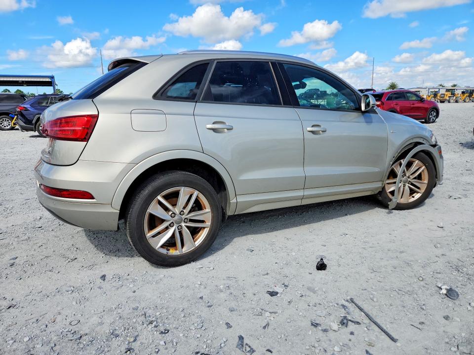 Снимка 3 от търг – 2018 AUDI Q3 с VIN WA1ECCFS6JR007579