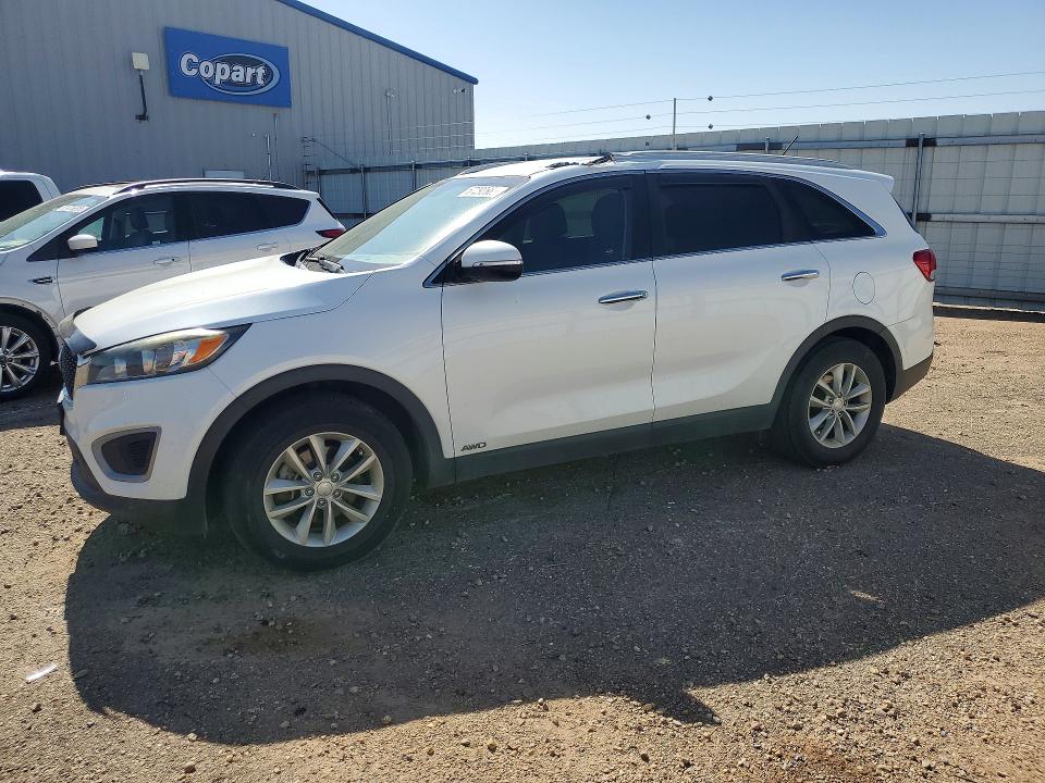 KIA SORENTO 2017 con VIN 5XYPGDA37HG296862 - Foto de la subasta